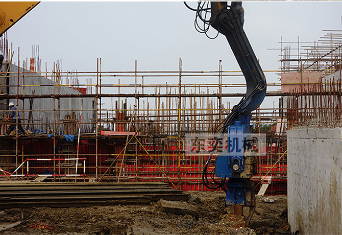 最新打樁工人招聘，行業(yè)現(xiàn)狀透視與各方觀點(diǎn)探討，個(gè)人立場(chǎng)表達(dá)