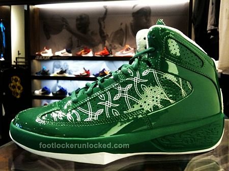 揭秘籃球傳奇雷阿倫的裝備升級之路，最新戰(zhàn)靴亮相！