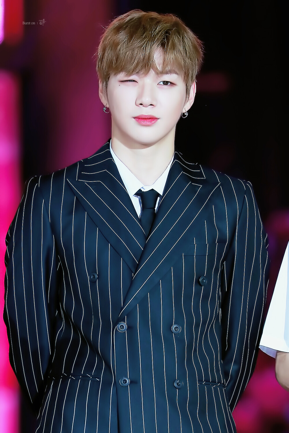 姜丹尼爾最新綜藝節(jié)目，自然美景的治愈之旅探索