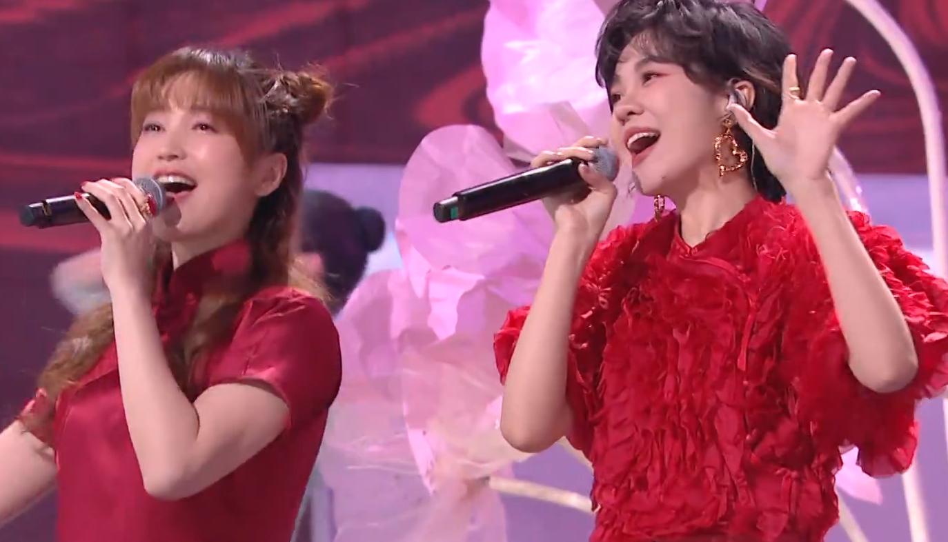 何炅最新照片，自然之旅的心靈探索，尋找平和寧靜的旅程