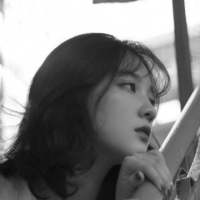 最新潮流前線，展現(xiàn)獨(dú)特個(gè)性的時(shí)尚風(fēng)采！