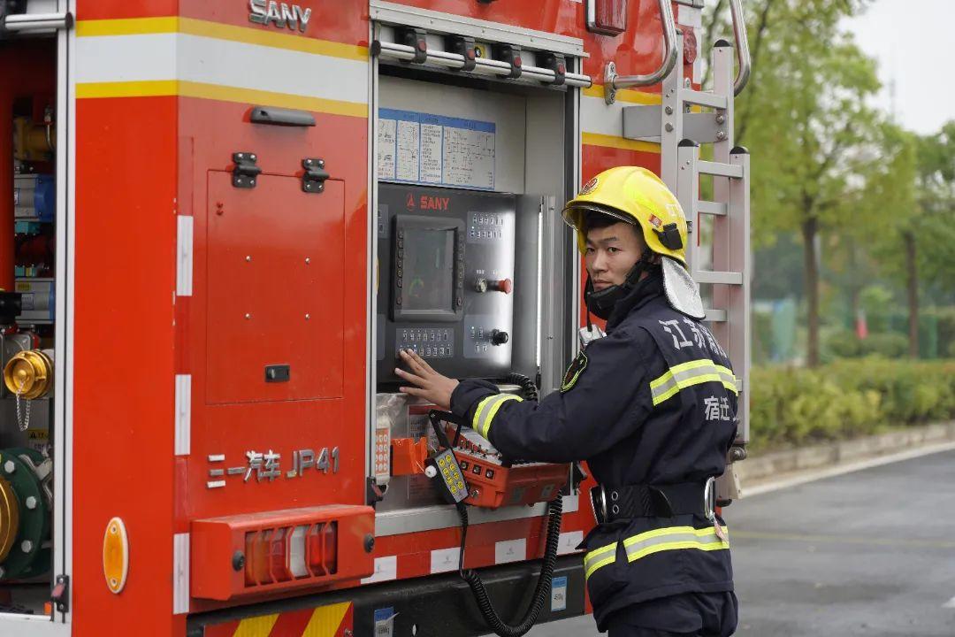 江蘇大火最新進(jìn)展，持續(xù)關(guān)注火勢(shì)情況及救援動(dòng)態(tài)