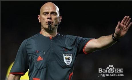 最新足球裁判手勢圖解，小裁判的日常趣事與友情紐帶，揭秘足球裁判手勢的魅力