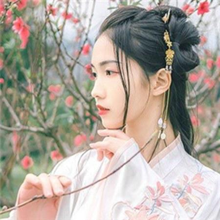 最新古裝女生頭像集錦，小巷深處的寶藏小店