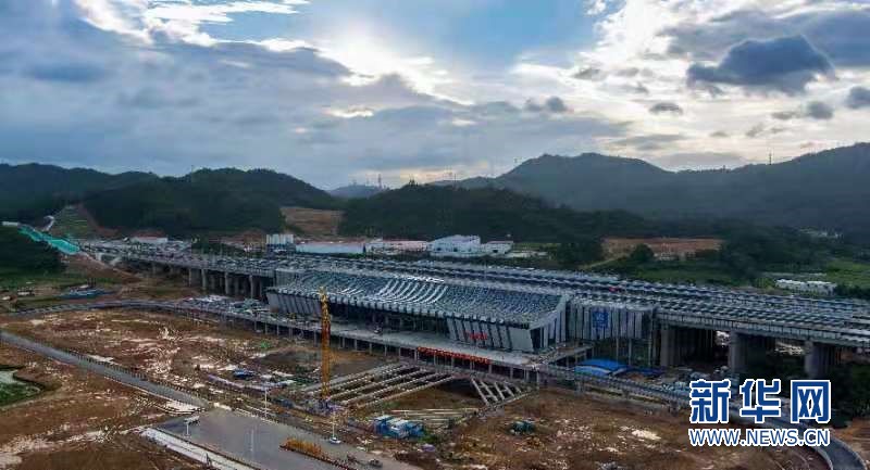 贛深高鐵施工進(jìn)展、挑戰(zhàn)全方位解讀，最新消息速遞