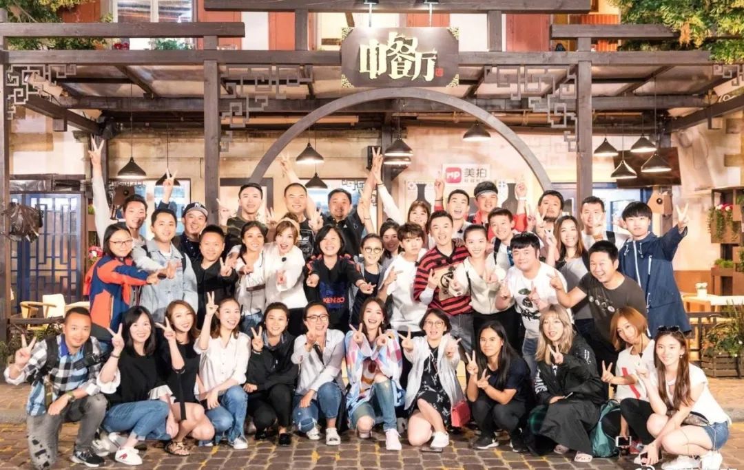 中餐廳最新一期高科技音樂(lè)盛宴，智能生活新紀(jì)元啟動(dòng)