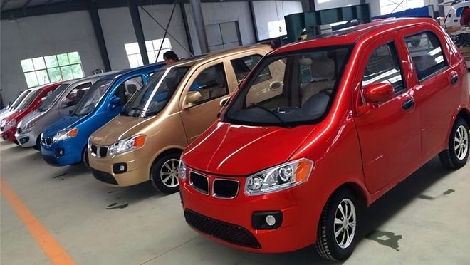 最新款老年代步車圖片，交通工具的革新與爭議熱議焦點