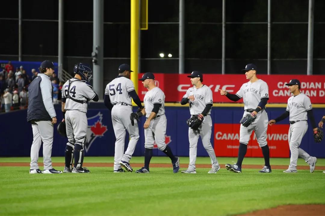 追求更新的力量與時(shí)代步伐，渴望最新日期的探索與追求