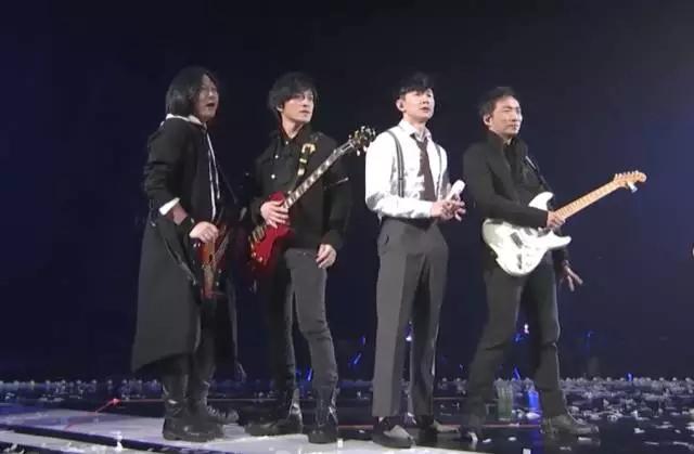 林俊杰最新翻唱歌曲，小巷深處的音樂(lè)與美食之旅