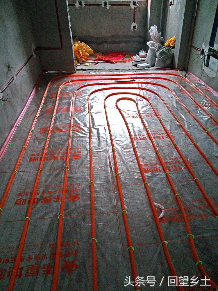 關(guān)于地暖安裝價(jià)格的觀點(diǎn)探討，全面解析裝地暖的費(fèi)用與考量因素