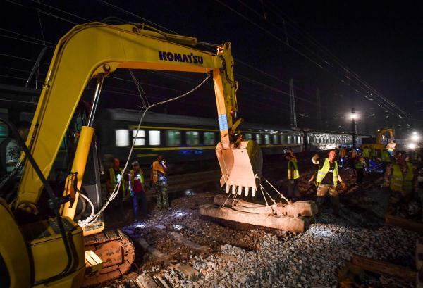 深廣鐵路股票行情，一路前行，開啟夢想之旅