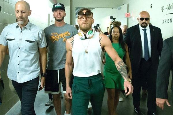 麥格雷戈最新賽事集錦，體育盛宴的激情瞬間！