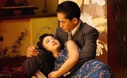 飲食男女演員，舞臺到人生的蛻變與自信的魔力