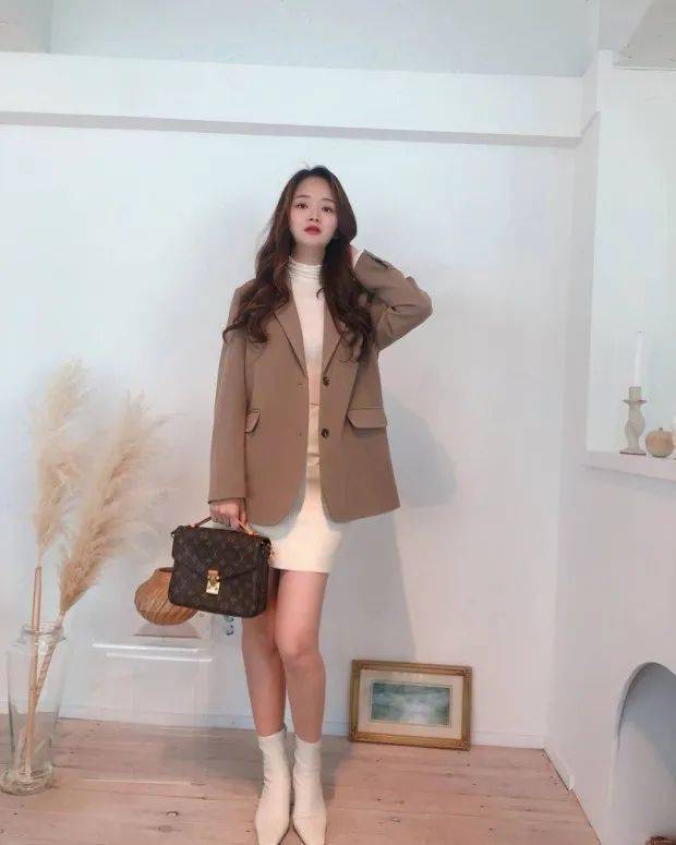 韓國新晉女主播作品探秘與欣賞，領(lǐng)略精彩瞬間