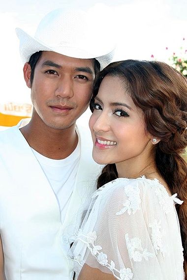 如何成為一名出色的演員并展現(xiàn)才華，旋轉(zhuǎn)的愛演員之路探索