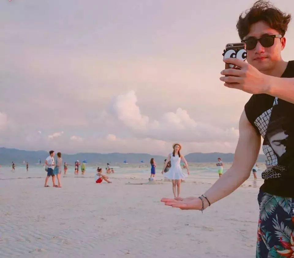 定格甜蜜時(shí)光，旅行情侶照記錄時(shí)代愛情印記