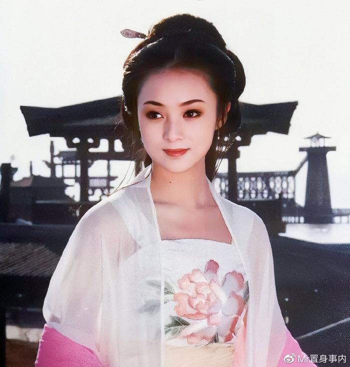 董智芝的表演藝術(shù)之路，如何學習表演藝術(shù)并邁向舞臺成功之巔
