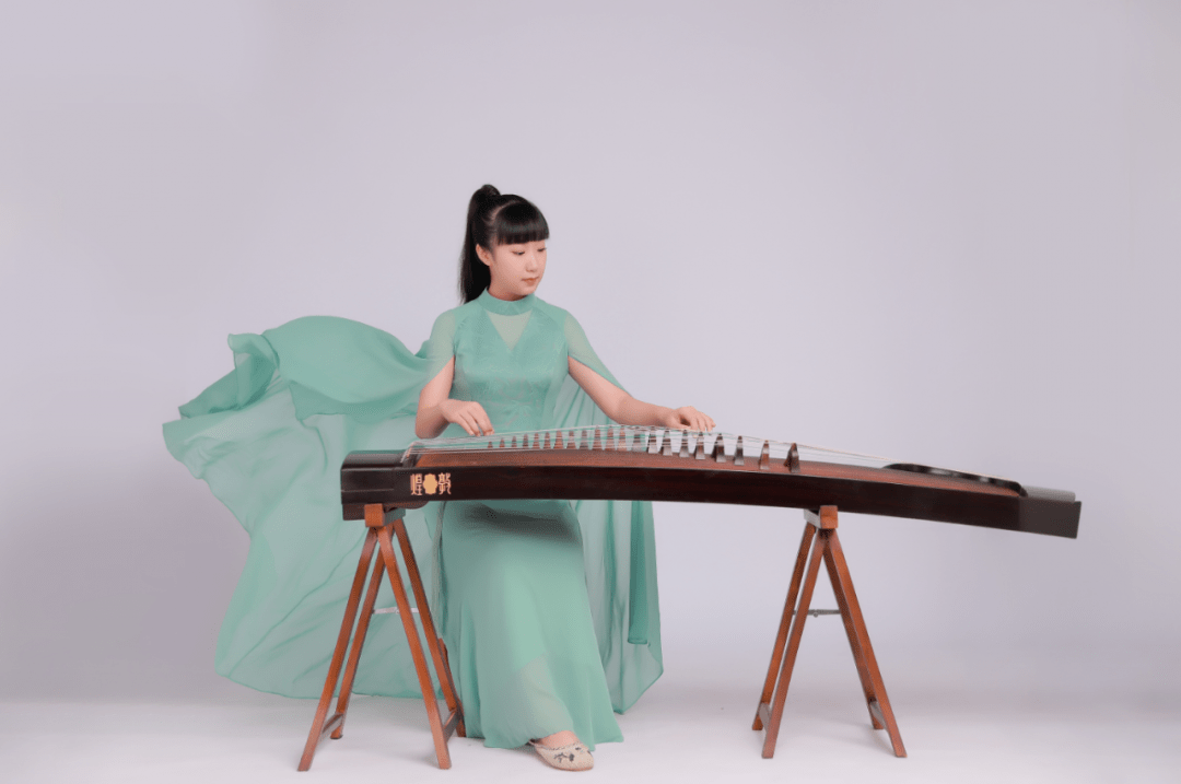 古箏明星，探尋自然美景之旅，尋找內(nèi)心的平和寧靜