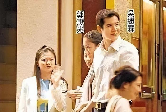 豪門寵愛，甜蜜婚姻的成長(zhǎng)勵(lì)志之旅