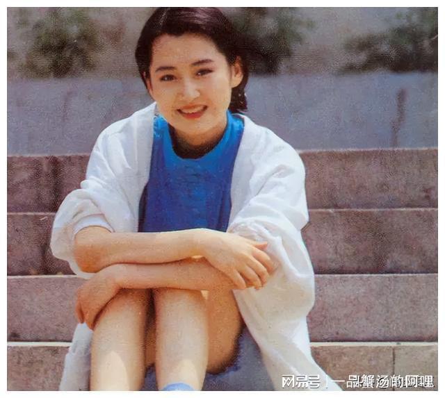 重磅推出，演員楊青科技新品，引領未來生活新潮流！