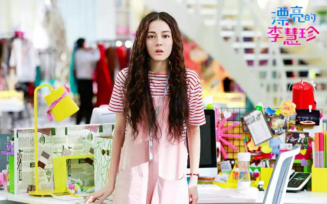 江姓演員，演藝之路的閃耀之星