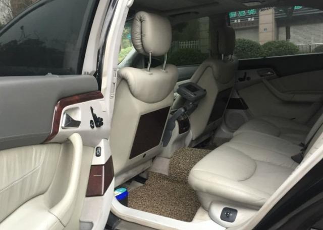 豪華與科技的完美融合，最新款大奔重磅登場(chǎng)