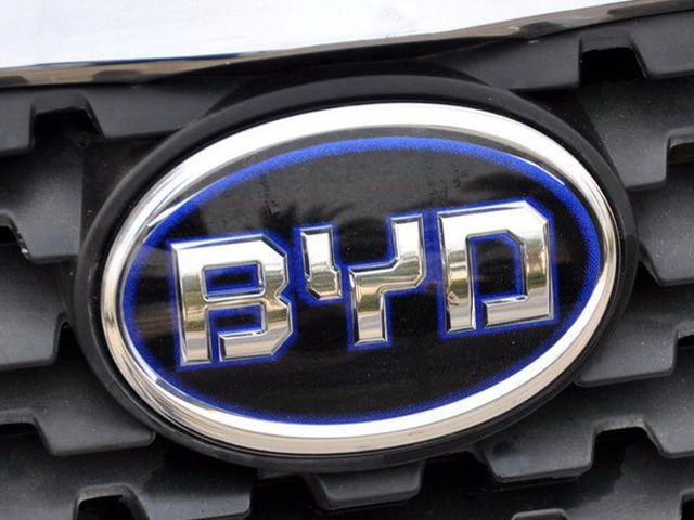 BYD最新車標引領(lǐng)時尚潮流，獨特設(shè)計展現(xiàn)新風(fēng)向！