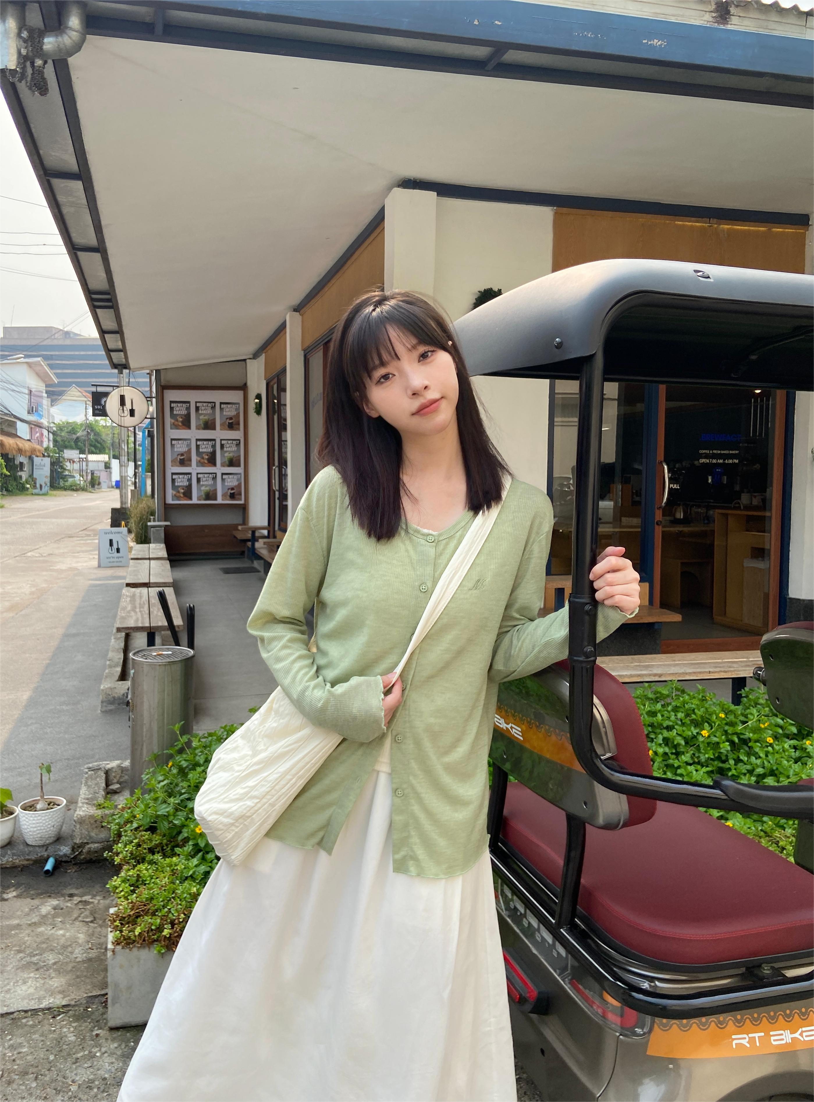 探索小巷中的隱藏美食寶藏，最新素人美食之旅 2024