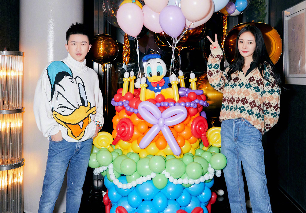 最新生日圖片分享，小巷深處的特色小店，生日探索之旅啟程！