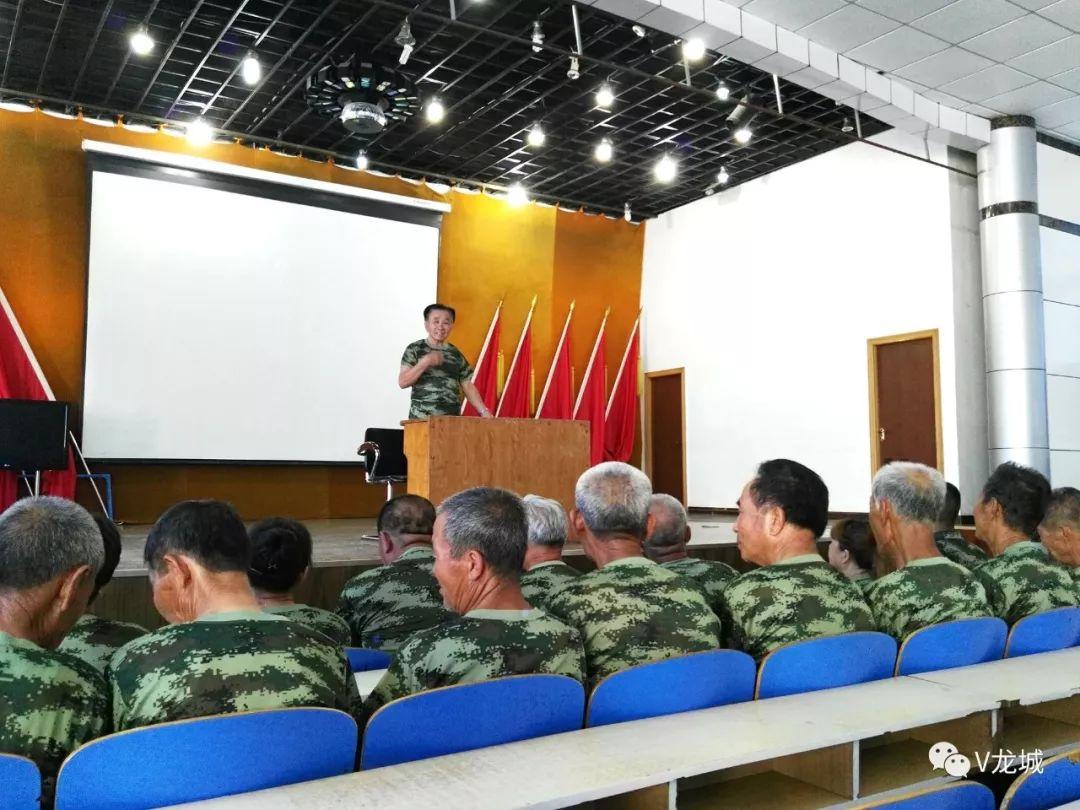 小巷深處的軍迷天堂，最新軍情新聞揭秘