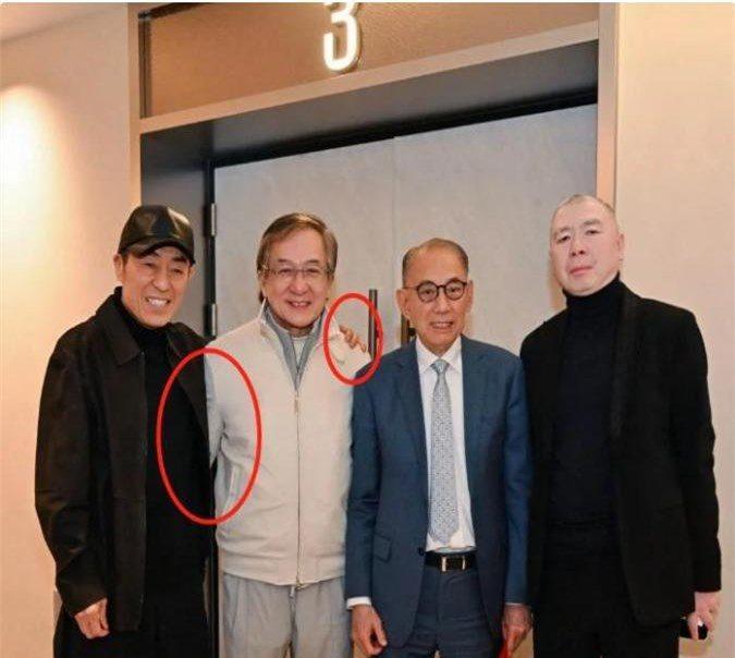 成龍最新動(dòng)態(tài)揭秘，小巷深處的驚喜探索之旅（2025年）