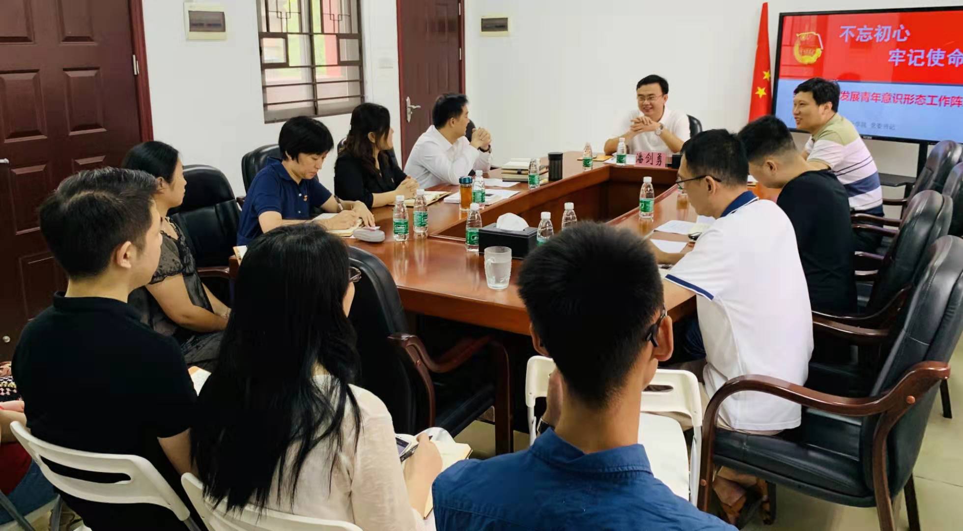 自然美景之旅，黨團(tuán)課最新與內(nèi)心的平和寧?kù)o探尋